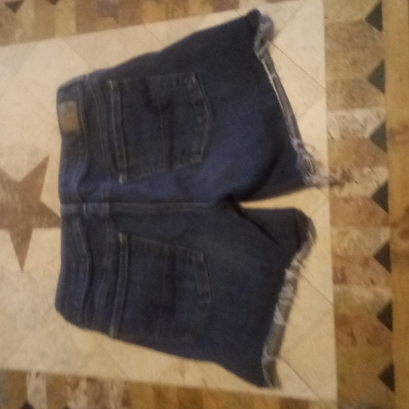 American Eagle Woman's Shorts size 6 - Picture 2 of 4